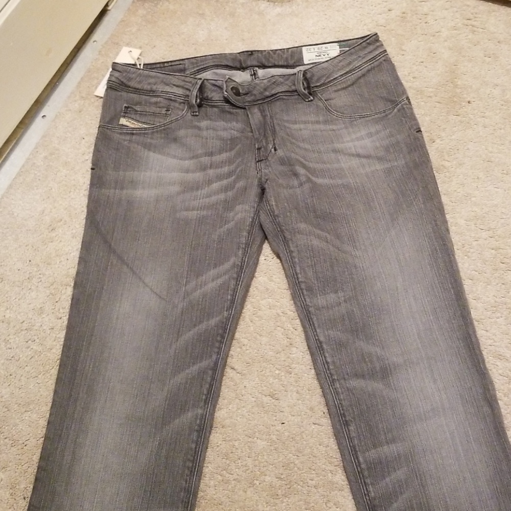 Womens Diesel jeans W 29 L 32 NWT Italian made